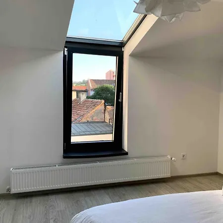 Chic City-center Apartment, Quiet Pedestrian Lane Apartament Cluj-Napoca